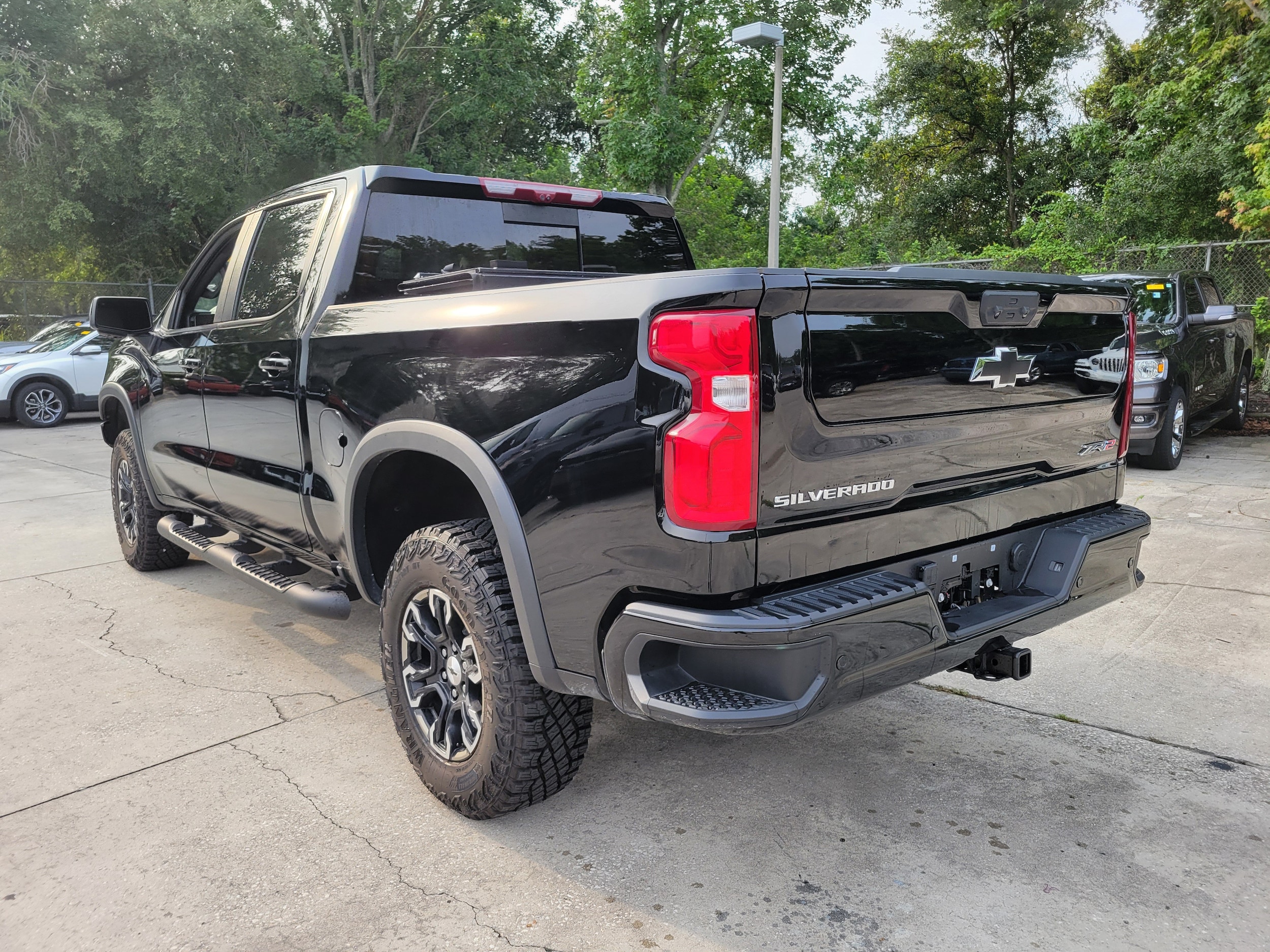 chevrolet silverado 1500 2025 3GCUKHE81SG395085 image chevrolet silverado 1500 2025 3GCUKHE81SG395085 image